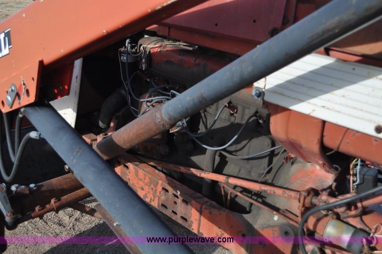 image for item G7278 1959 Farmall 460 tractor