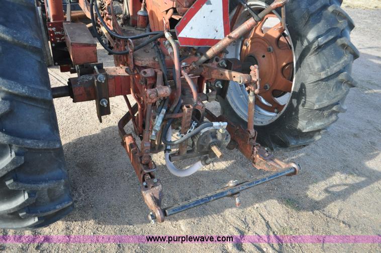 image for item G7278 1959 Farmall 460 tractor