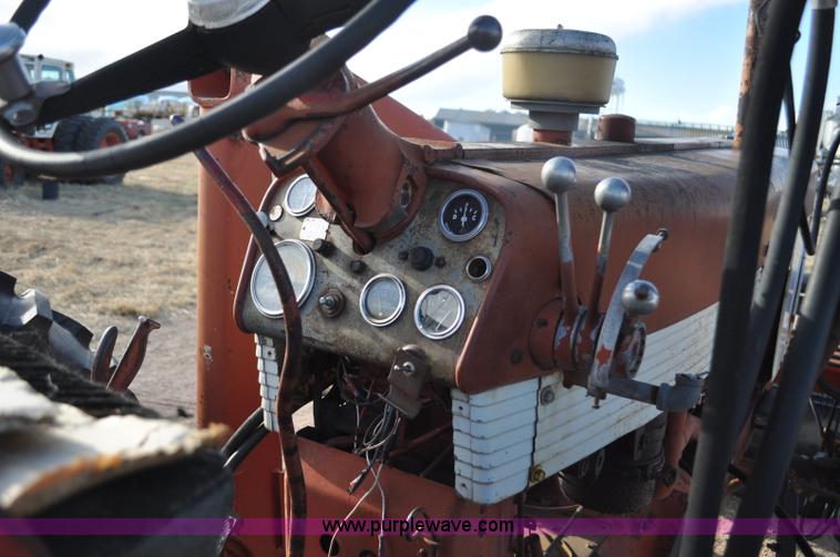 image for item G7278 1959 Farmall 460 tractor