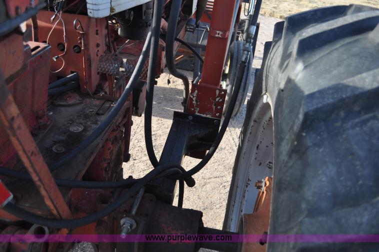 image for item G7278 1959 Farmall 460 tractor