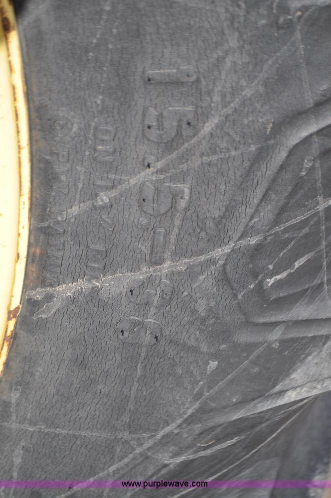 image for item G7278 1959 Farmall 460 tractor