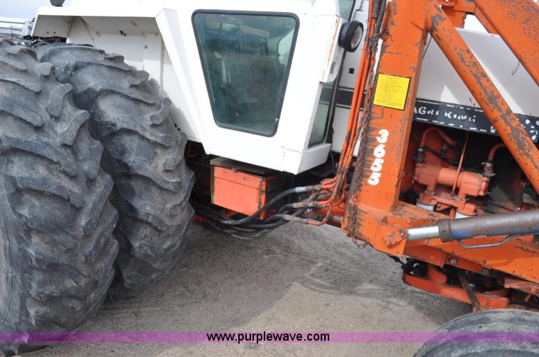 image for item G7279 1975 Case 1370 tractor