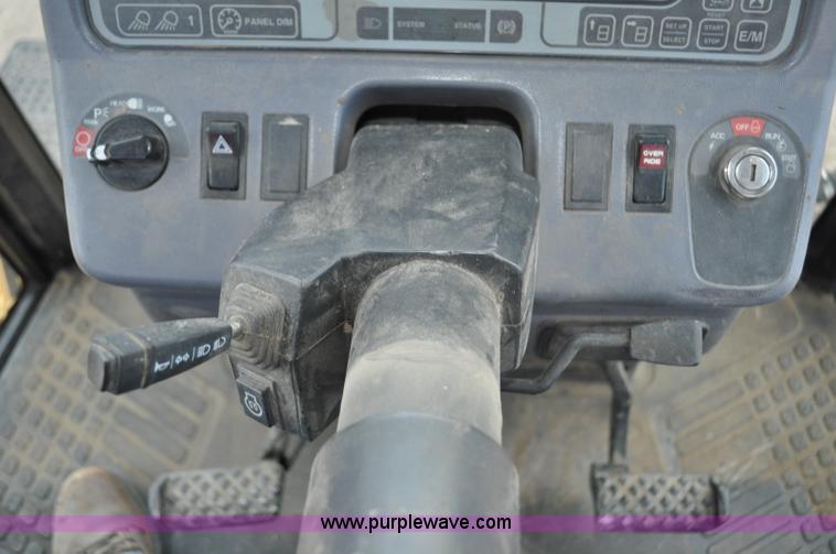 image for item G7280 1997 Caterpillar Challenger 55 tractor