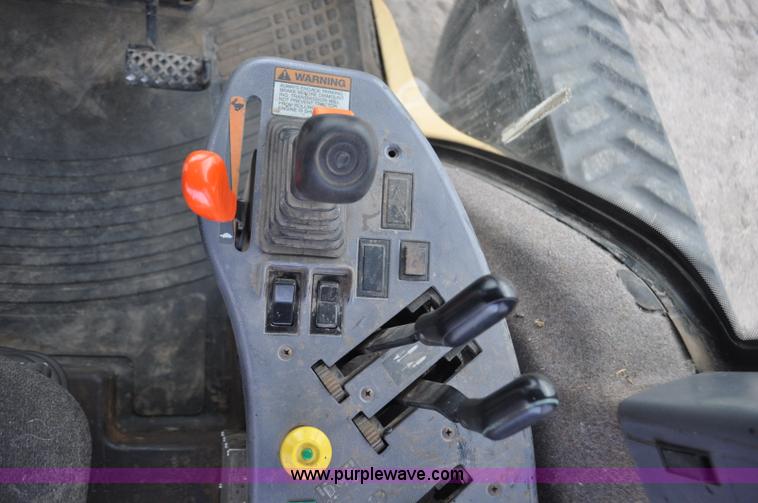 image for item G7280 1997 Caterpillar Challenger 55 tractor