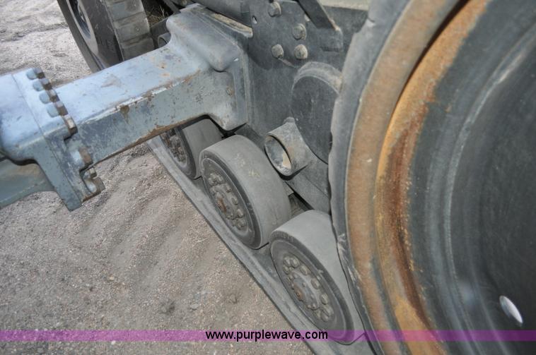 image for item G7280 1997 Caterpillar Challenger 55 tractor