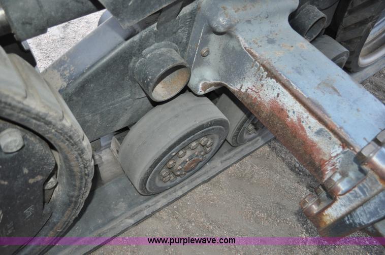 image for item G7280 1997 Caterpillar Challenger 55 tractor