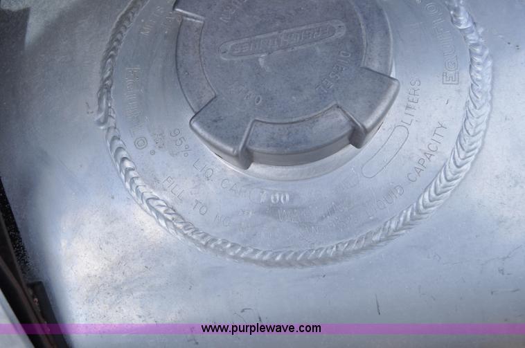 image for item G7282 1997 Freightliner FLD112 semi truck