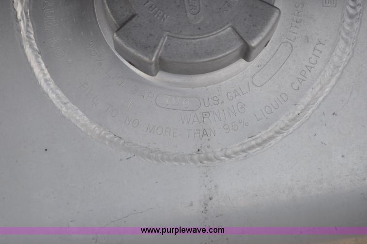 image for item G7282 1997 Freightliner FLD112 semi truck