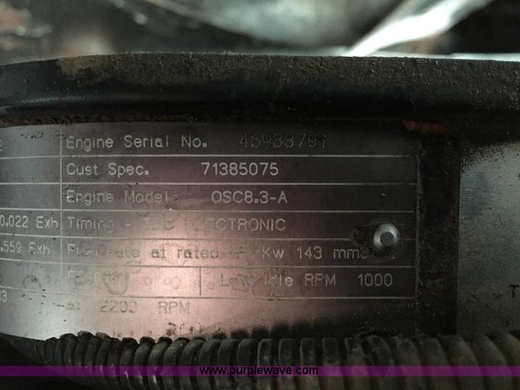 image for item G7284 2000 Gleaner R62 combine