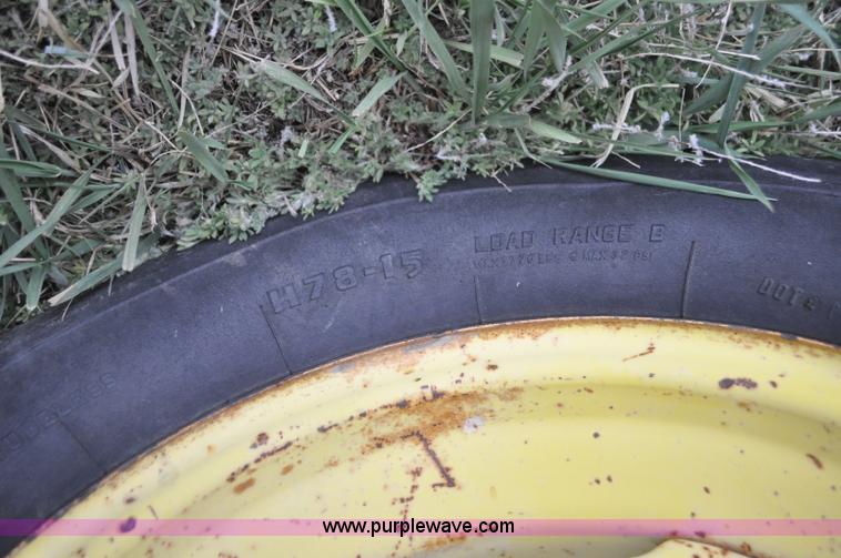 image for item G7296 1958 International 460 tractor