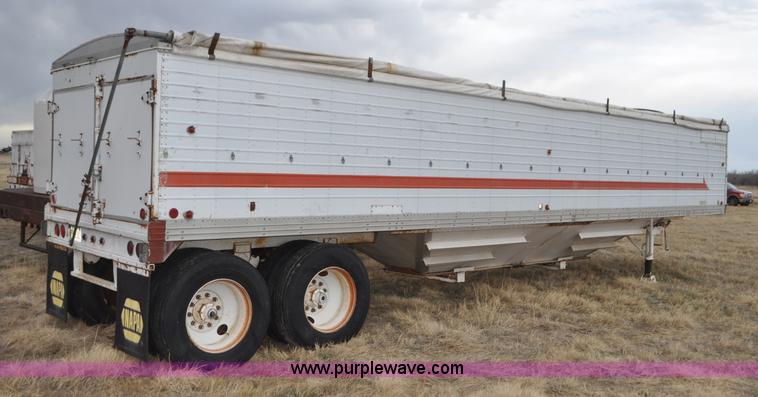 image for item G7306 1973 Timpte double hopper grain trailer