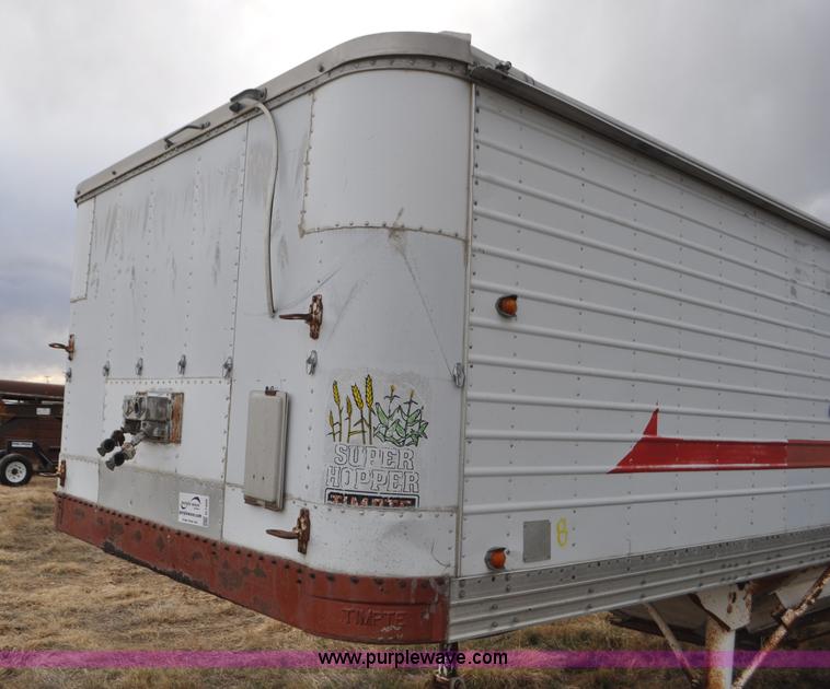 image for item G7306 1973 Timpte double hopper grain trailer