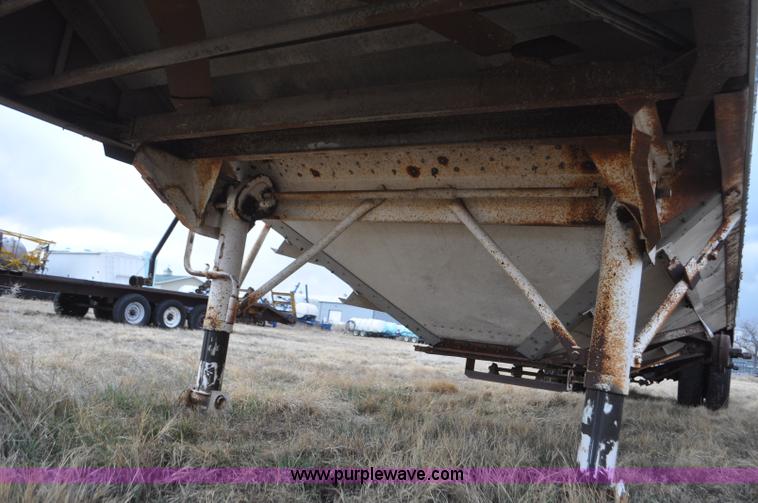 image for item G7306 1973 Timpte double hopper grain trailer