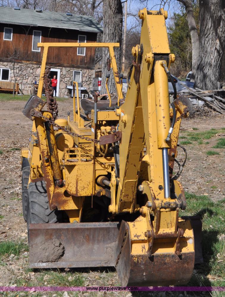 image for item G7325 1991 Vermeer V430A trencher