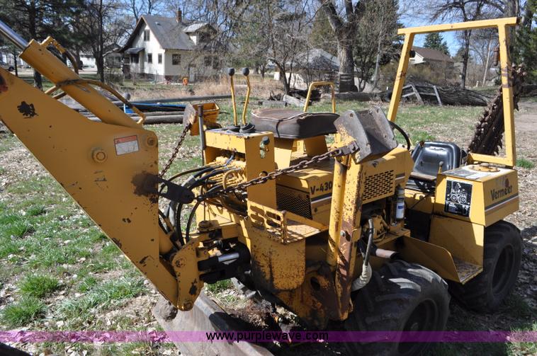image for item G7325 1991 Vermeer V430A trencher