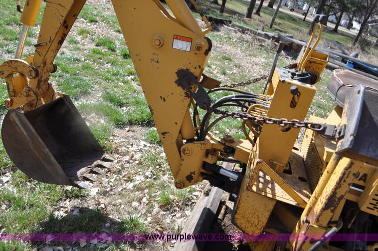image for item G7325 1991 Vermeer V430A trencher