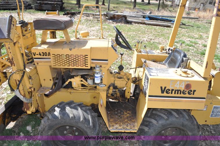 image for item G7325 1991 Vermeer V430A trencher