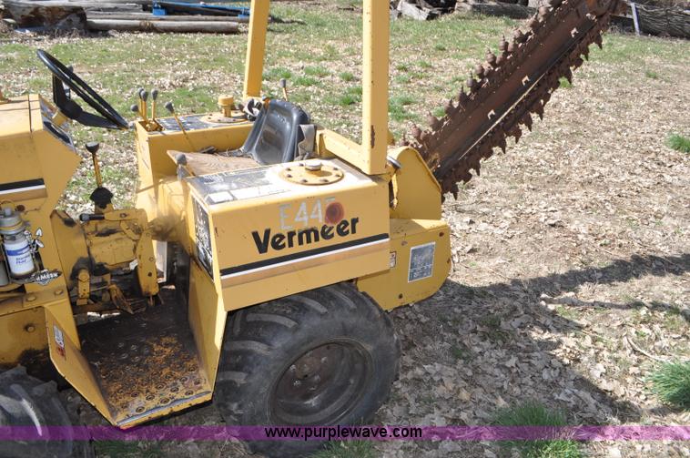 image for item G7325 1991 Vermeer V430A trencher