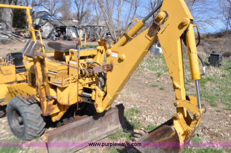 image for item G7325 1991 Vermeer V430A trencher