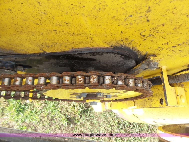 image for item J4935 2003 New Holland HW340 self-propelled windrower