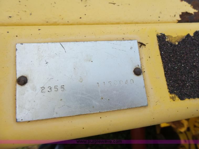 image for item J4935 2003 New Holland HW340 self-propelled windrower