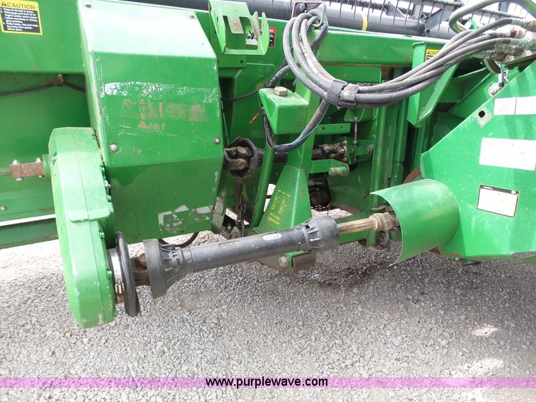 image for item J6106 John Deere 936D draper head
