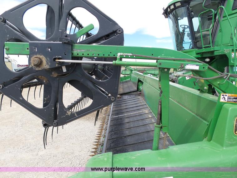 image for item J6106 John Deere 936D draper head