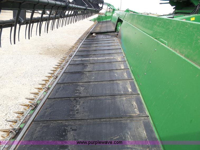 image for item J6106 John Deere 936D draper head
