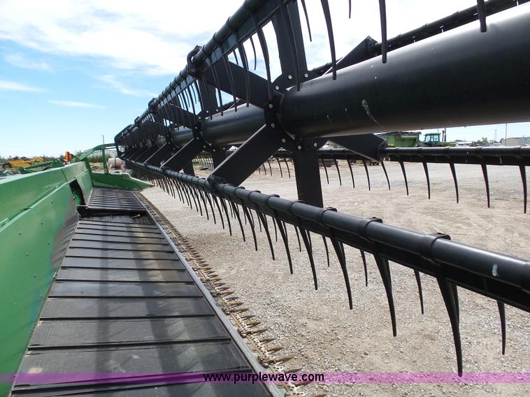 image for item J6106 John Deere 936D draper head