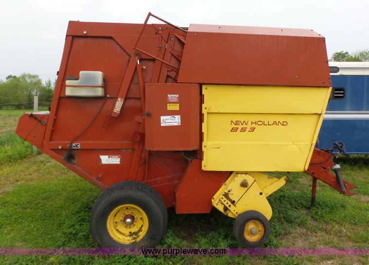 image for item K2225 1989 New Holland 853 round baler