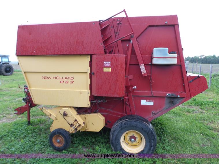 image for item K2225 1989 New Holland 853 round baler