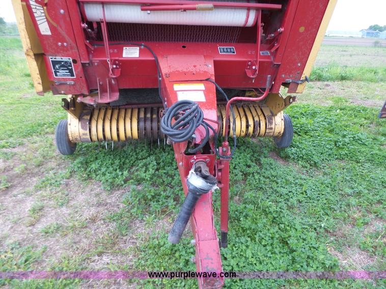 image for item K2225 1989 New Holland 853 round baler