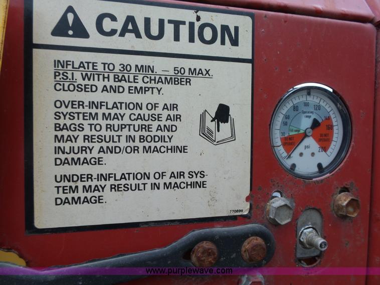 image for item K2225 1989 New Holland 853 round baler