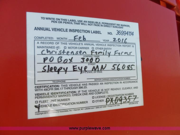 image for item K2247 2007 Freightliner Columbia semi truck