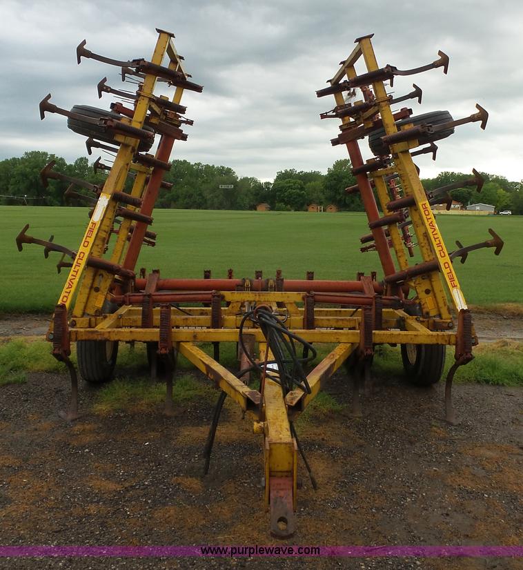Kent 532383 field cultivator in Lawrence, KS Item K4554 sold