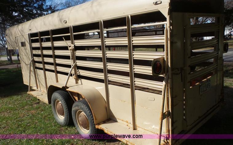 image for item K5113 1973 Hale livestock trailer