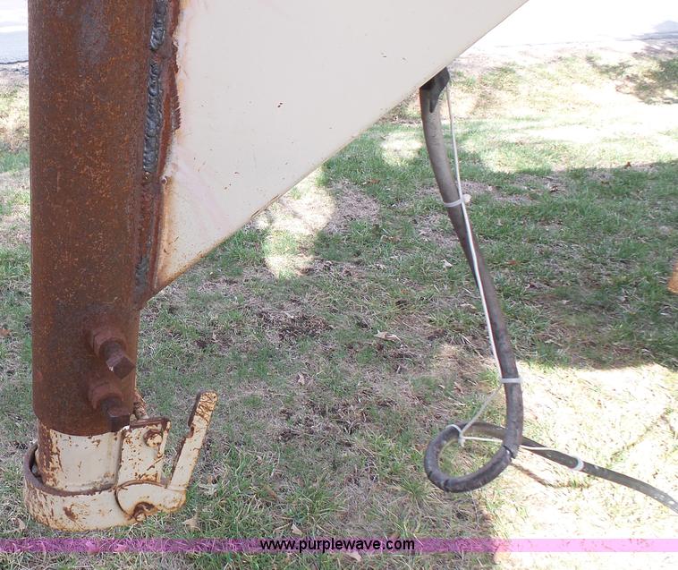 image for item K5113 1973 Hale livestock trailer