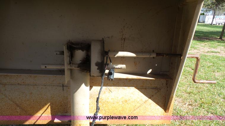 image for item K5113 1973 Hale livestock trailer