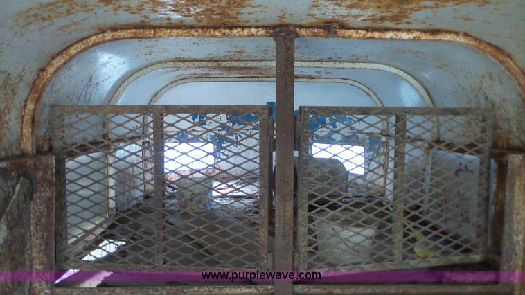 image for item K5113 1973 Hale livestock trailer