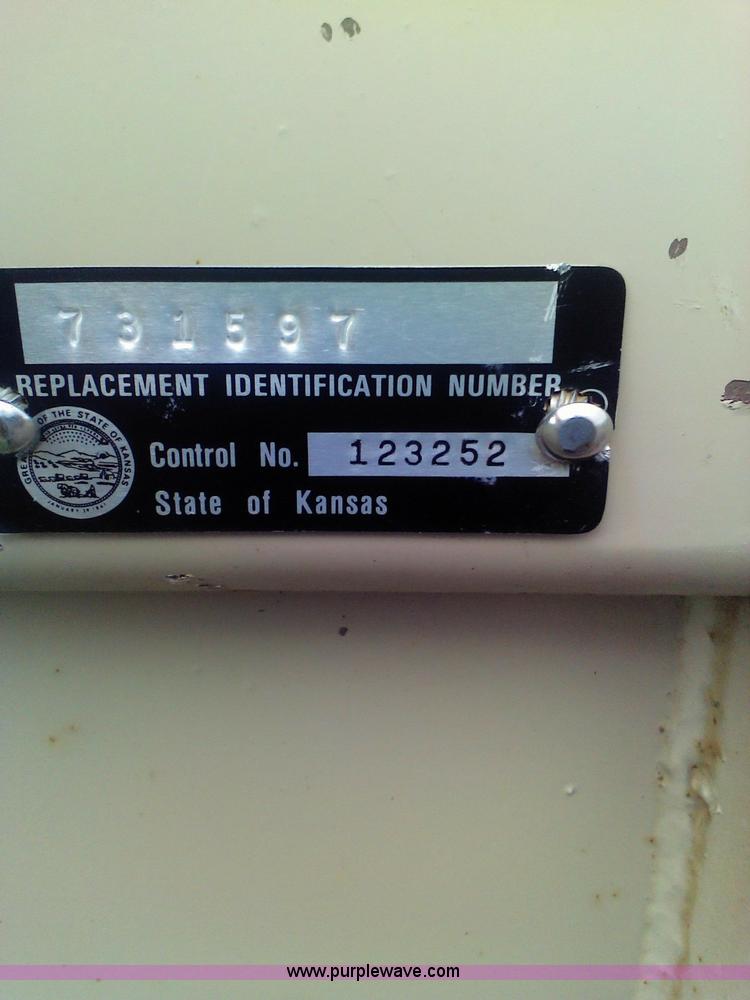 image for item K5113 1973 Hale livestock trailer