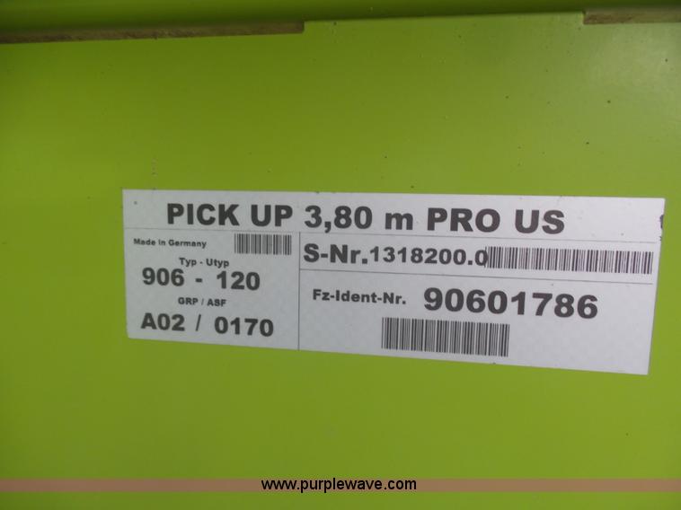 image for item K7897 2013 Claas 380 pickup head