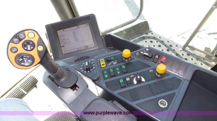 image for item K8257 2010 Claas Lexion 580R Series 578 combine