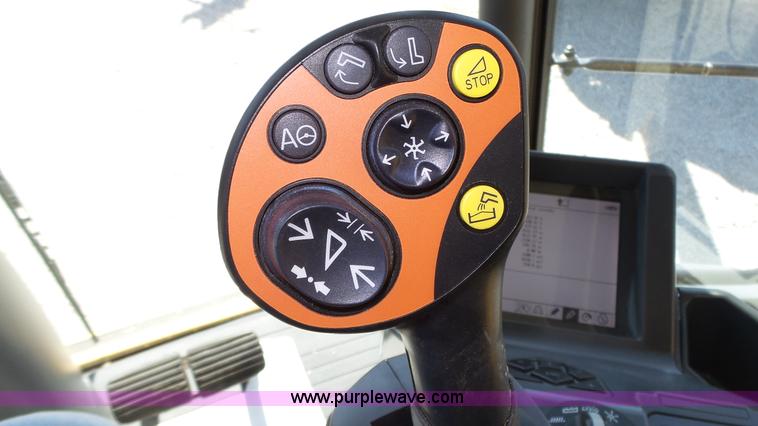 image for item K8257 2010 Claas Lexion 580R Series 578 combine