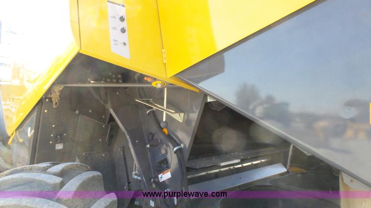 image for item K8257 2010 Claas Lexion 580R Series 578 combine