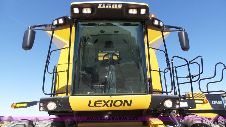 image for item K8257 2010 Claas Lexion 580R Series 578 combine