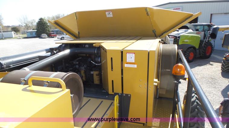 image for item K8257 2010 Claas Lexion 580R Series 578 combine