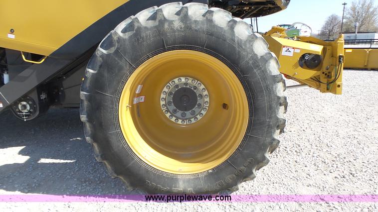 image for item K8257 2010 Claas Lexion 580R Series 578 combine