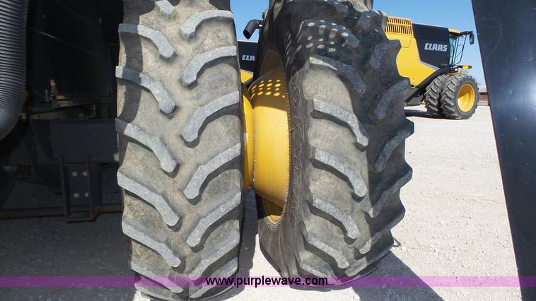 image for item K8257 2010 Claas Lexion 580R Series 578 combine