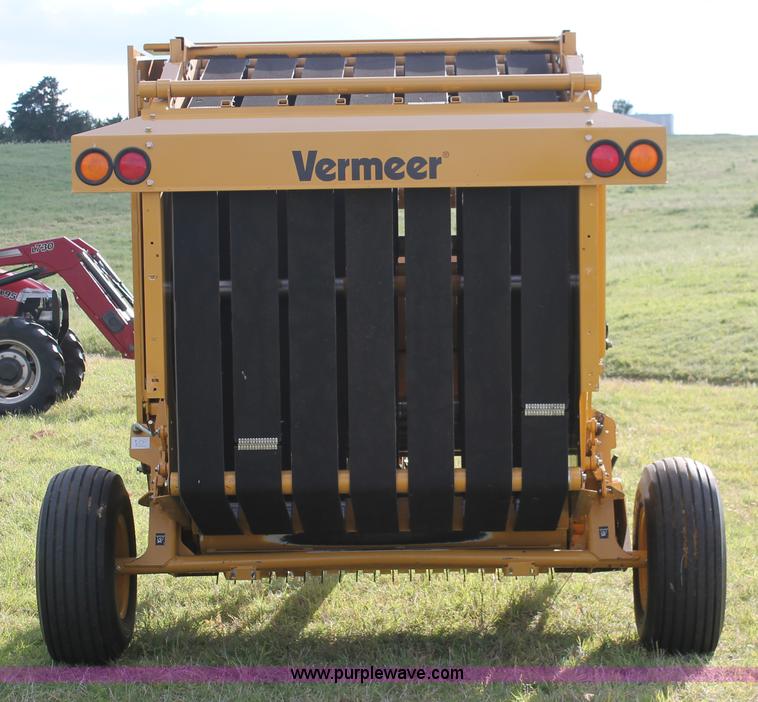 image for item K8872 2012 Vermeer Rebel 5520 round baler
