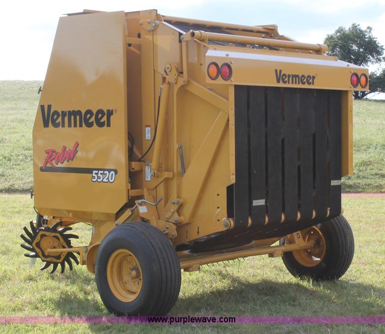 image for item K8872 2012 Vermeer Rebel 5520 round baler